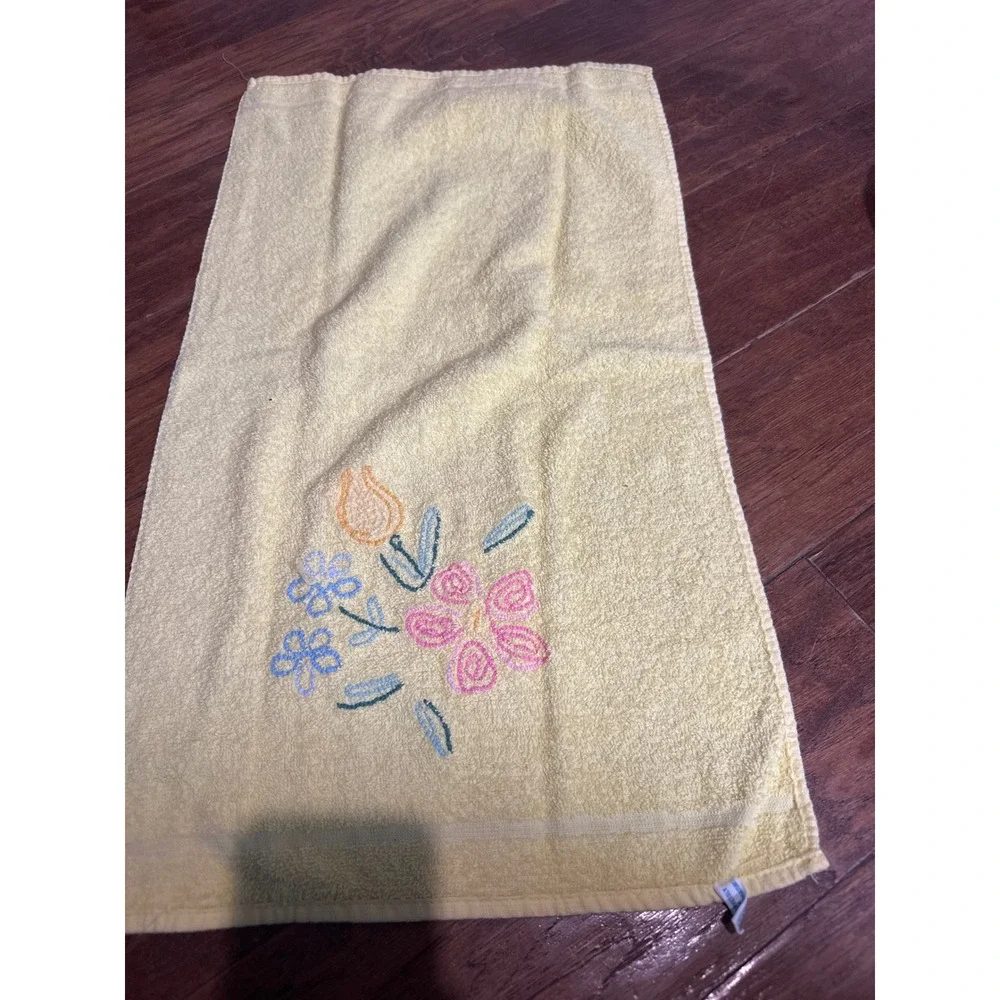 Cannon Yellow Embroidered Floral Bath Towel Set Vintage‎ Home Decor